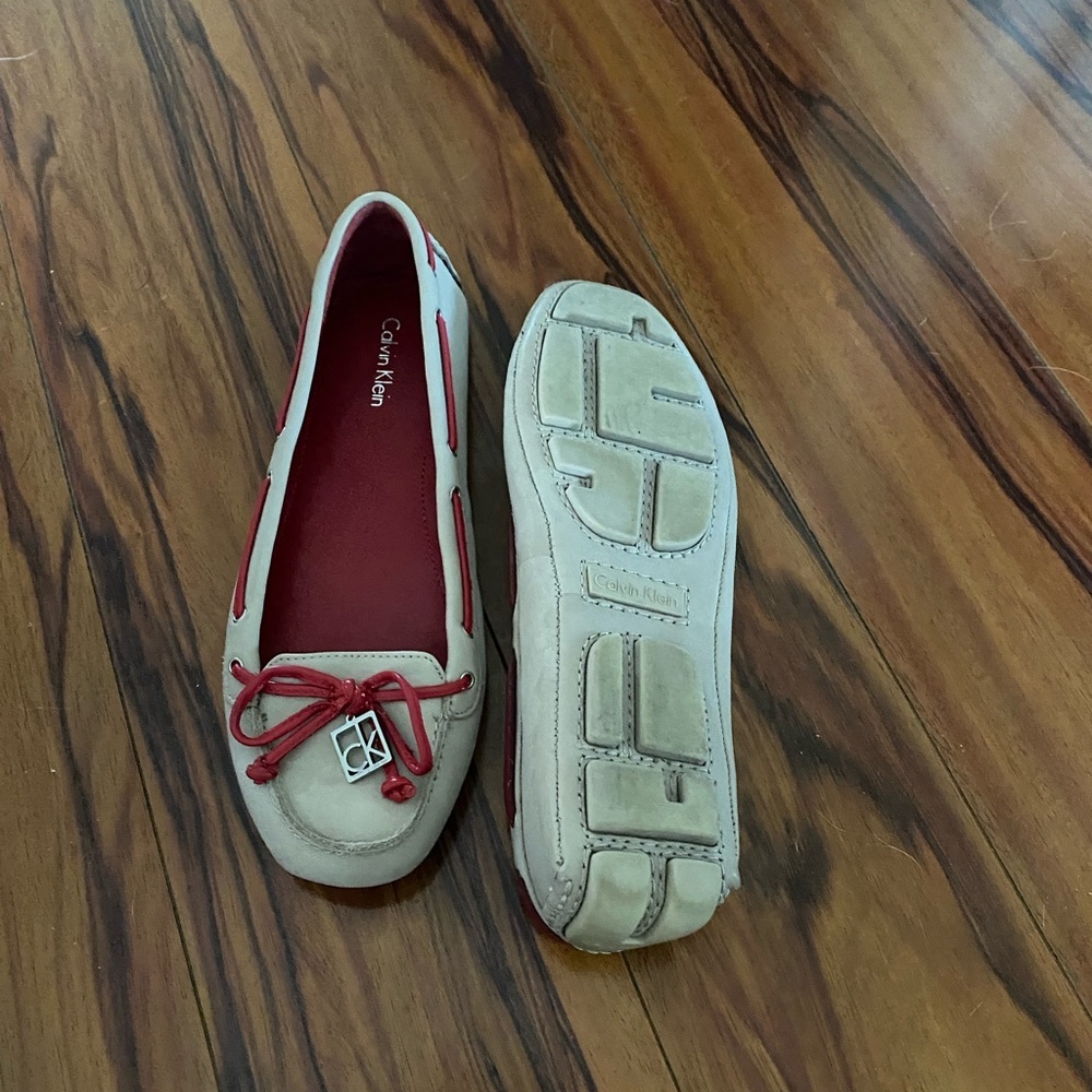 EUC Calvin Klein Gray and Red Driving Moccasins - Picture 4 of 4